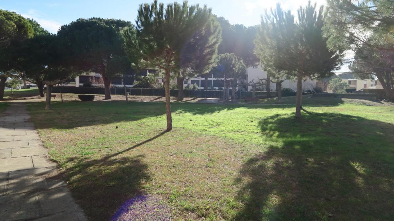 Appartement 4 Couchages Avec Grande Terrasse En Rez-de-jardin à Deux Pas Des Plages Le Grau-du-Roi