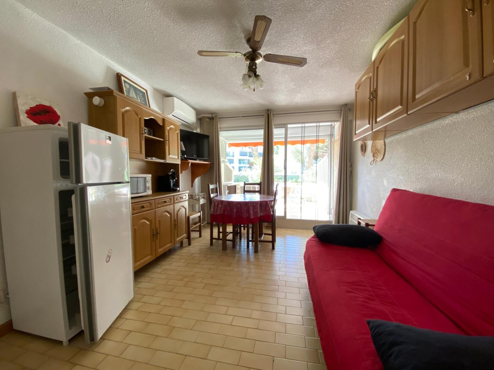 Sol-y-days Amigos: Garden-level With Terrace Near Apartment