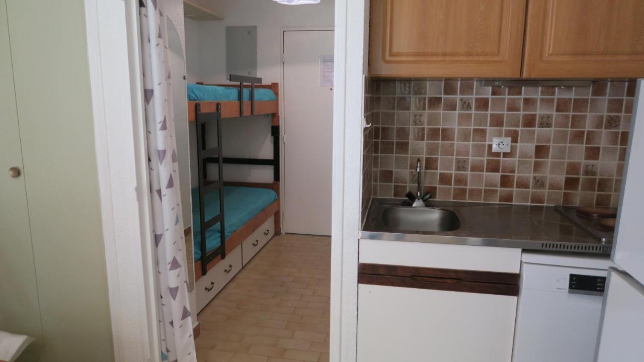 Apartment Sol-y-days Amigos: Garden-level With Terrace Near